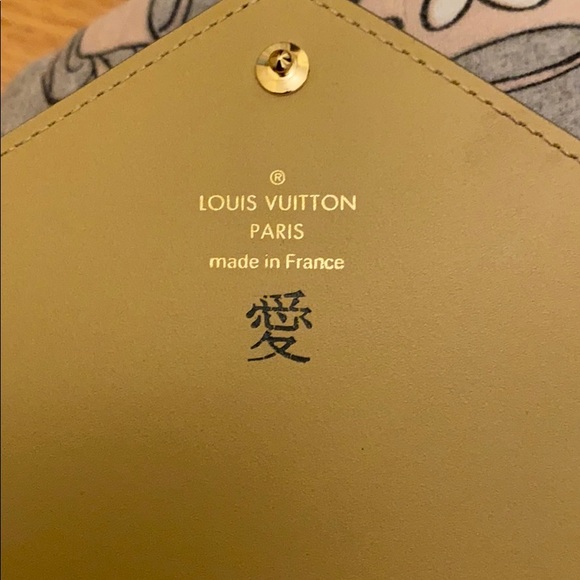 ❌SOLD❌Authentic Louis Vuitton kirigami - large - Picture 3 of 6